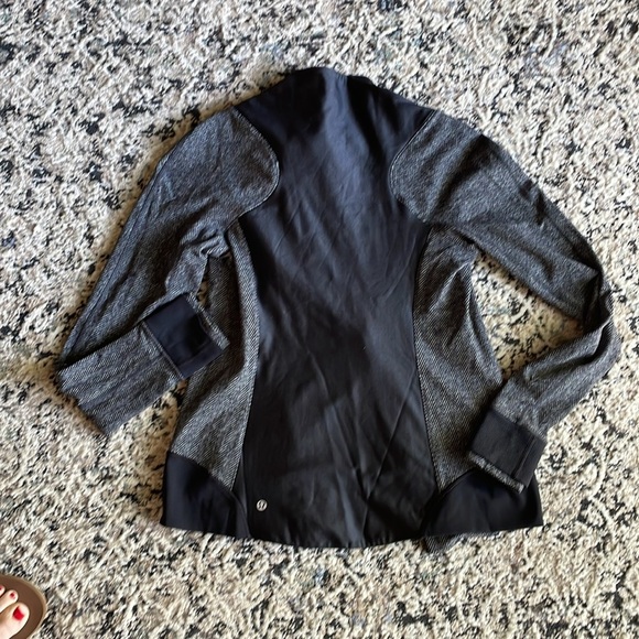 Lululemon Emerge Renewed Jacket  8 Giant Herringbone Heathered Black - Picture 5 of 5